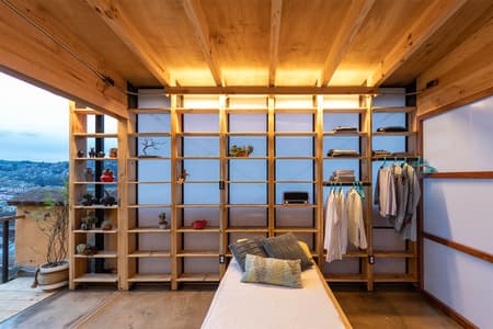 CUARTO EN EL AIRE / ROOM IN THE AIR